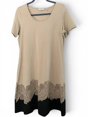 Liz Claiborne NY Tan Paisley Border Short Sleeve Shift Dress Medium